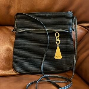 EUC Sharif mini handbag Adorable Retro vintage